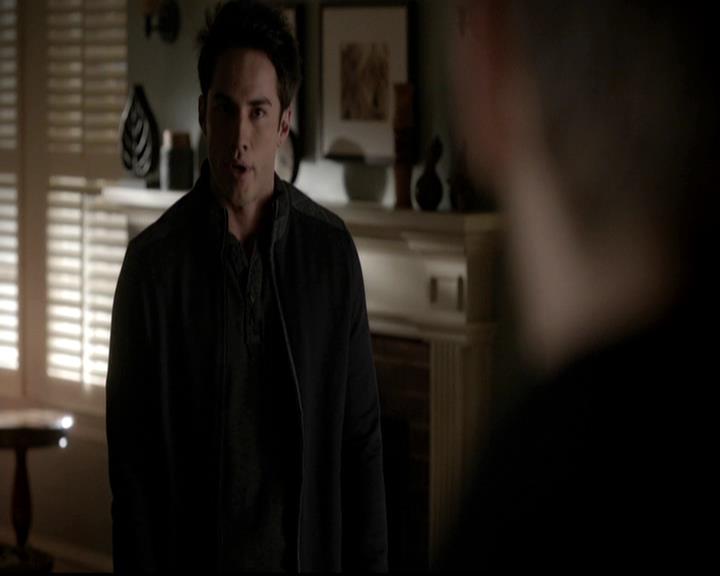 VampireDiariesWorld-dot-org_4x13IntoTheWild0394.jpg