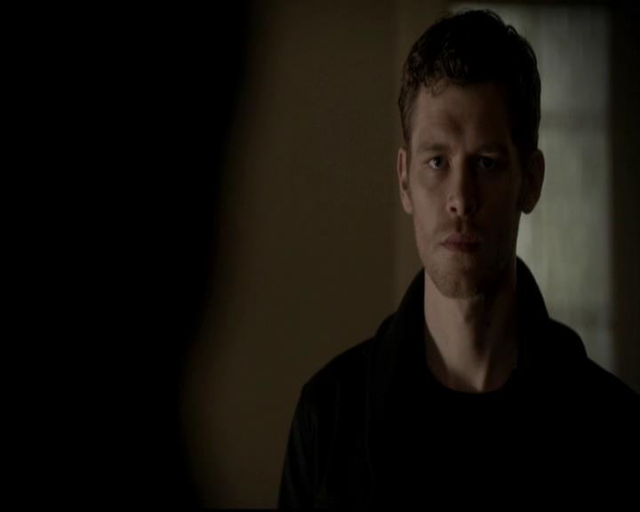 VampireDiariesWorld-dot-org_4x13IntoTheWild0397.jpg