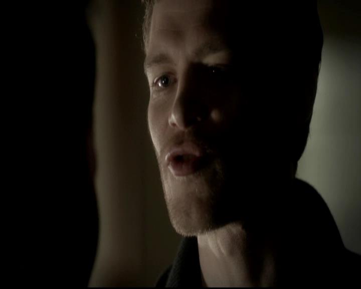 VampireDiariesWorld-dot-org_4x13IntoTheWild0408.jpg