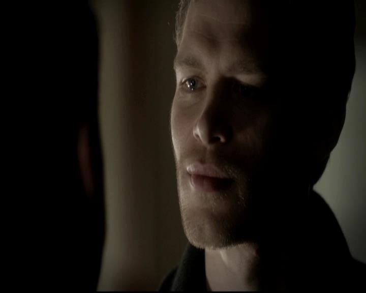 VampireDiariesWorld-dot-org_4x13IntoTheWild0419.jpg