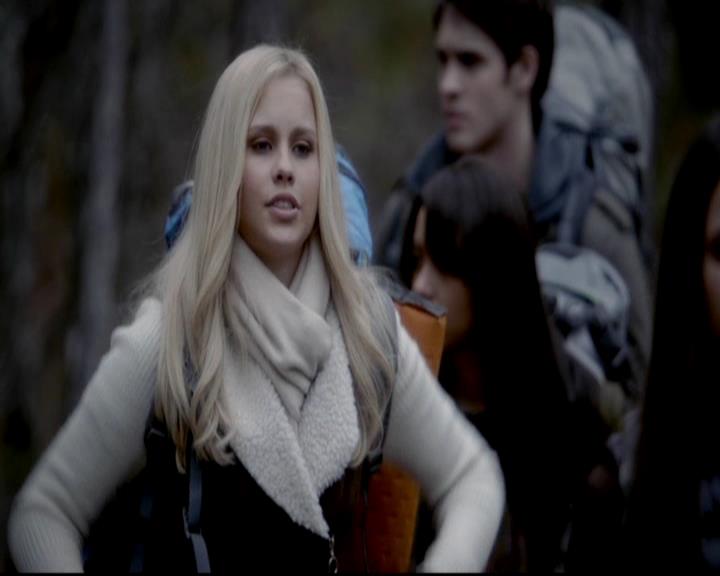 VampireDiariesWorld-dot-org_4x13IntoTheWild0444.jpg