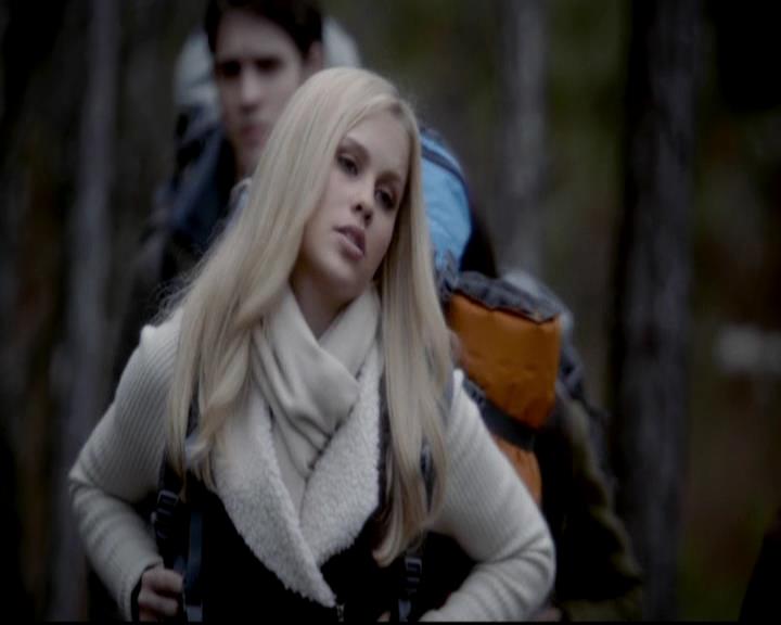 VampireDiariesWorld-dot-org_4x13IntoTheWild0445.jpg