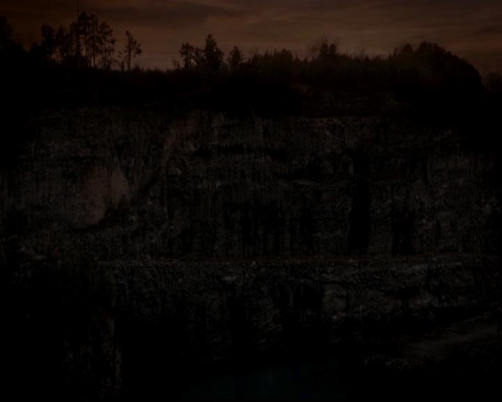 VampireDiariesWorld-dot-org_4x13IntoTheWild0462.jpg