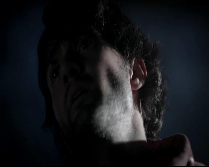 VampireDiariesWorld-dot-org_4x13IntoTheWild0530.jpg