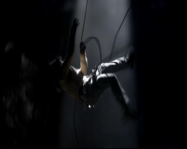 VampireDiariesWorld-dot-org_4x13IntoTheWild0570.jpg