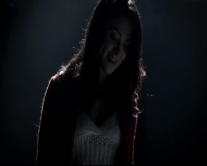 VampireDiariesWorld-dot-org_4x13IntoTheWild0584.jpg