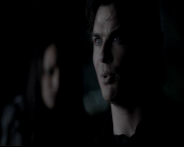 VampireDiariesWorld-dot-org_4x13IntoTheWild0599.jpg