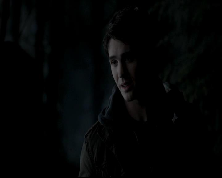 VampireDiariesWorld-dot-org_4x13IntoTheWild0633.jpg