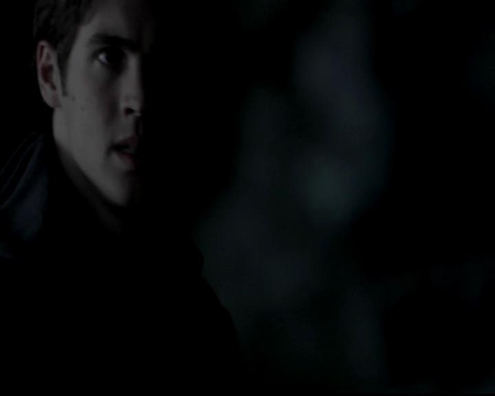 VampireDiariesWorld-dot-org_4x13IntoTheWild0662.jpg