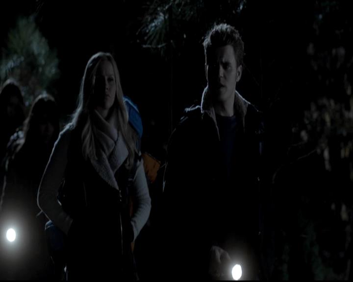 VampireDiariesWorld-dot-org_4x13IntoTheWild0673.jpg