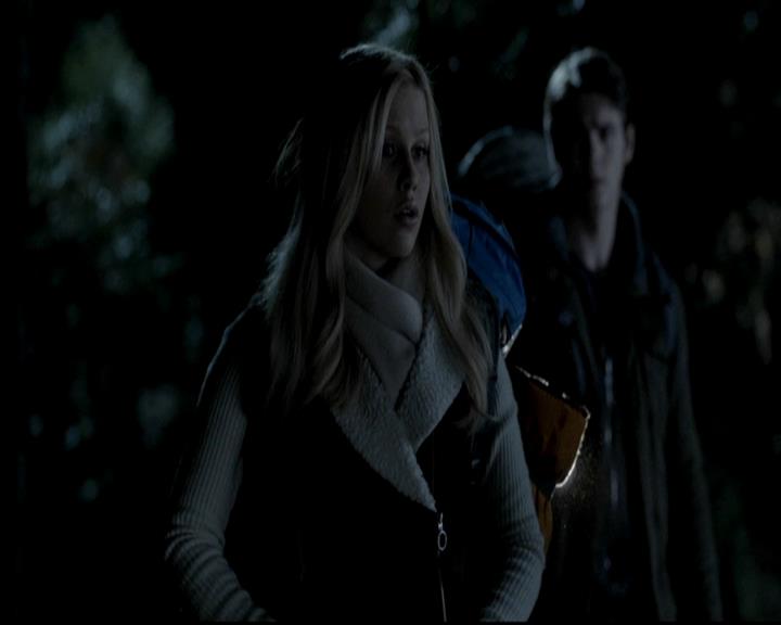 VampireDiariesWorld-dot-org_4x13IntoTheWild0682.jpg