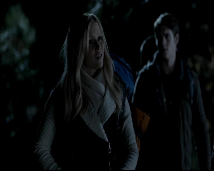 VampireDiariesWorld-dot-org_4x13IntoTheWild0684.jpg