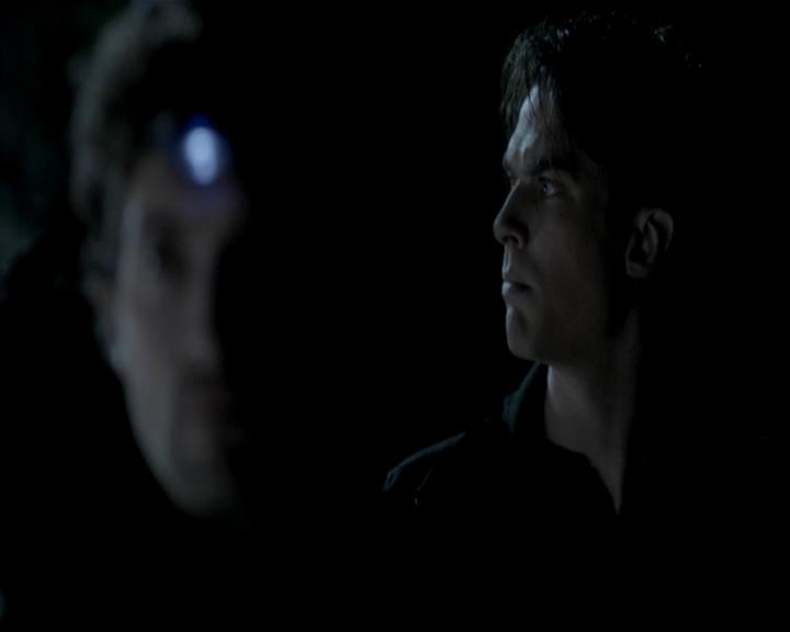 VampireDiariesWorld-dot-org_4x13IntoTheWild0687.jpg