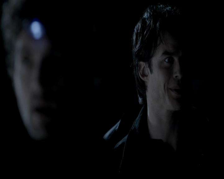 VampireDiariesWorld-dot-org_4x13IntoTheWild0690.jpg