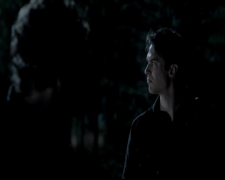 VampireDiariesWorld-dot-org_4x13IntoTheWild0693.jpg