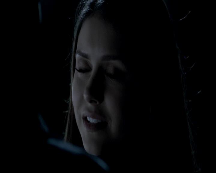 VampireDiariesWorld-dot-org_4x13IntoTheWild0766.jpg