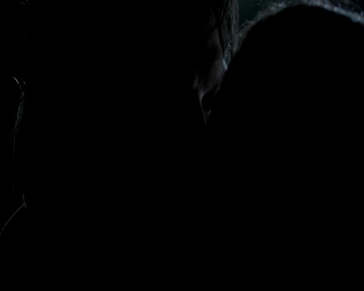 VampireDiariesWorld-dot-org_4x13IntoTheWild0773.jpg