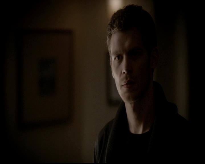 VampireDiariesWorld-dot-org_4x13IntoTheWild0798.jpg