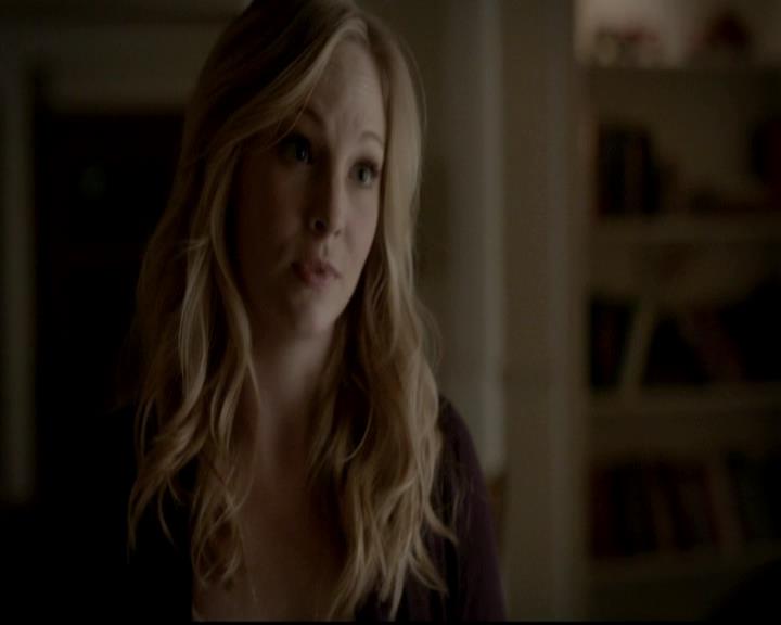 VampireDiariesWorld-dot-org_4x13IntoTheWild0802.jpg