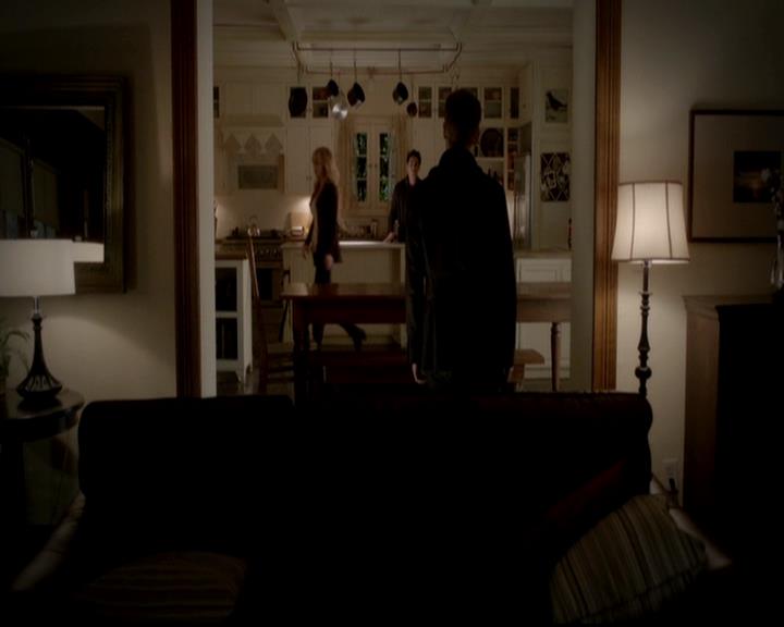 VampireDiariesWorld-dot-org_4x13IntoTheWild0818.jpg