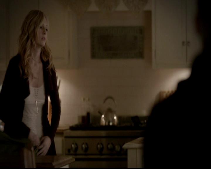 VampireDiariesWorld-dot-org_4x13IntoTheWild0822.jpg