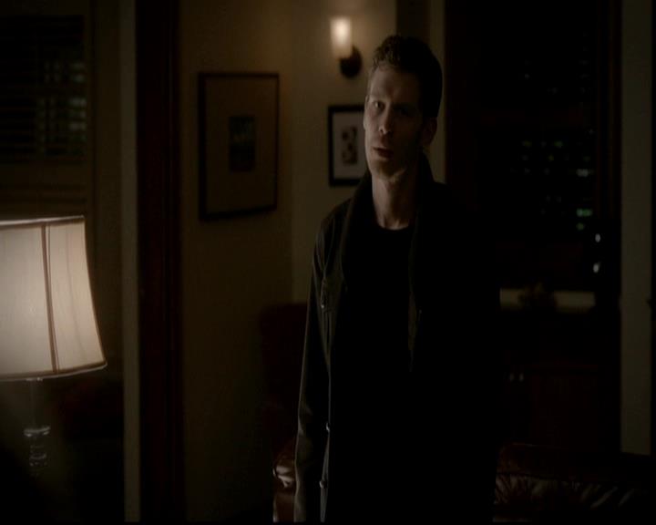 VampireDiariesWorld-dot-org_4x13IntoTheWild0841.jpg