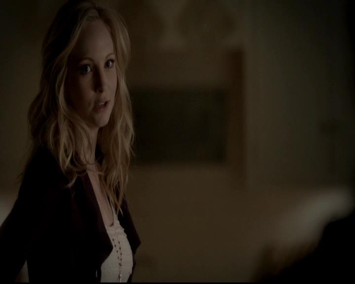 VampireDiariesWorld-dot-org_4x13IntoTheWild0848.jpg