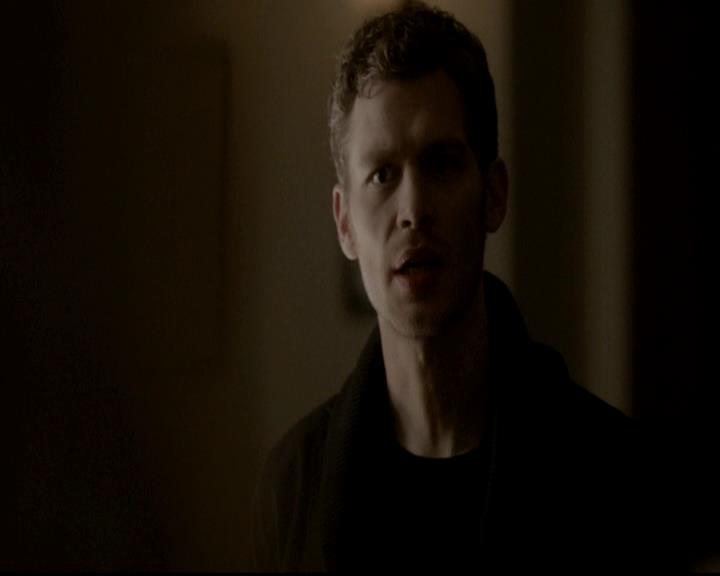 VampireDiariesWorld-dot-org_4x13IntoTheWild0849.jpg