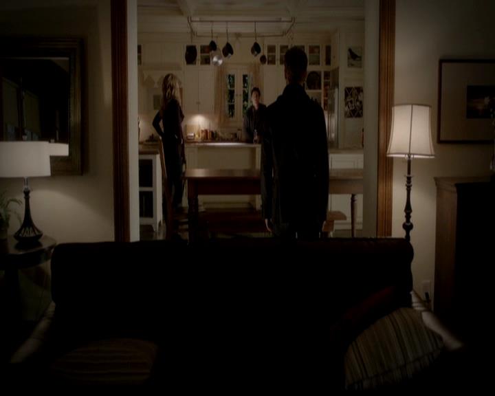 VampireDiariesWorld-dot-org_4x13IntoTheWild0853.jpg