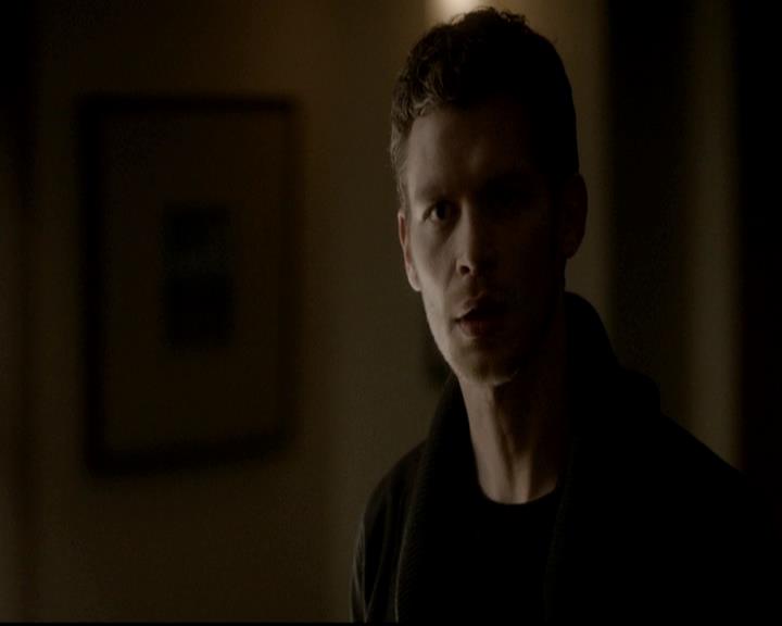 VampireDiariesWorld-dot-org_4x13IntoTheWild0859.jpg