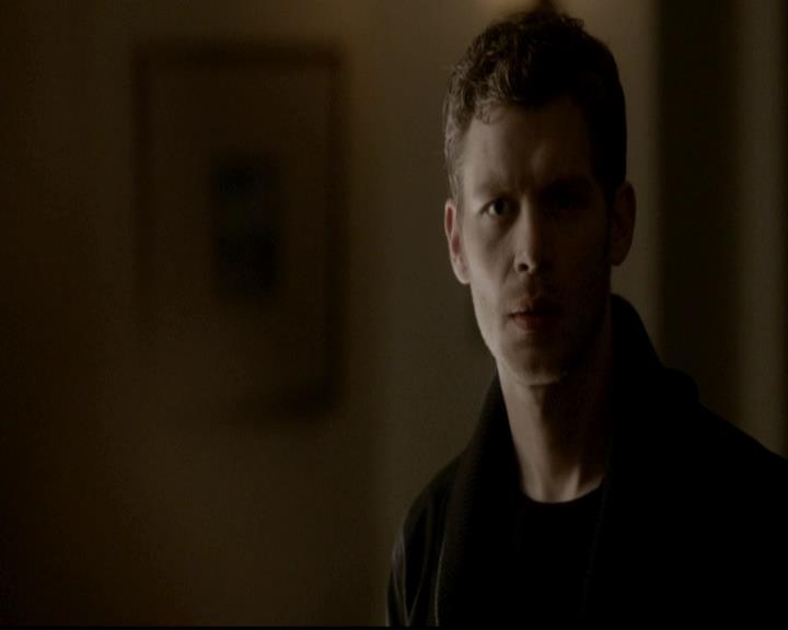 VampireDiariesWorld-dot-org_4x13IntoTheWild0863.jpg