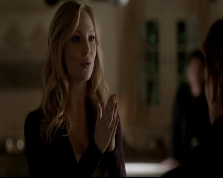 VampireDiariesWorld-dot-org_4x13IntoTheWild0873.jpg