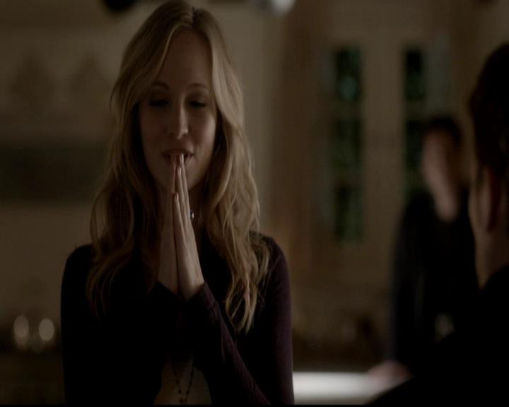 VampireDiariesWorld-dot-org_4x13IntoTheWild0876.jpg