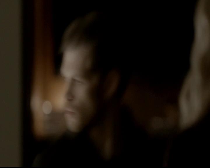 VampireDiariesWorld-dot-org_4x13IntoTheWild0879.jpg