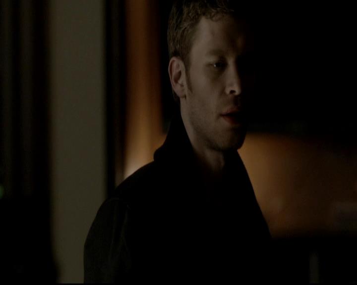 VampireDiariesWorld-dot-org_4x13IntoTheWild0889.jpg