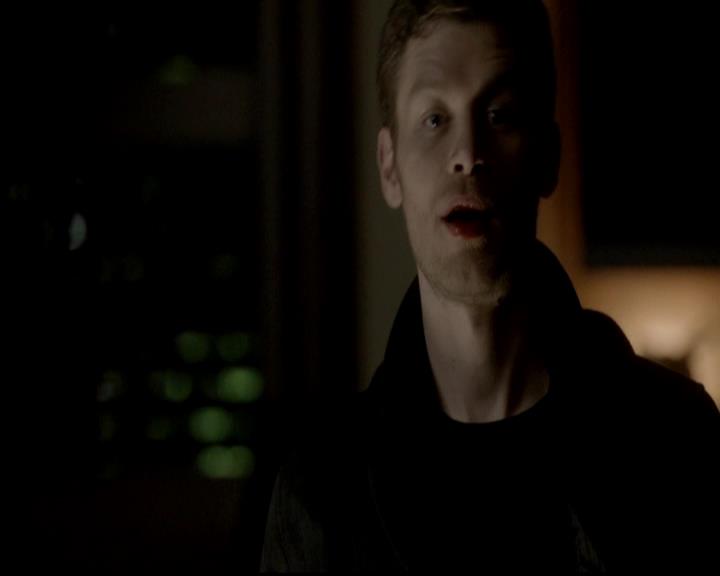 VampireDiariesWorld-dot-org_4x13IntoTheWild0891.jpg