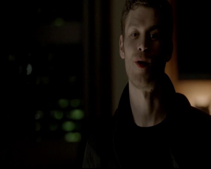 VampireDiariesWorld-dot-org_4x13IntoTheWild0892.jpg