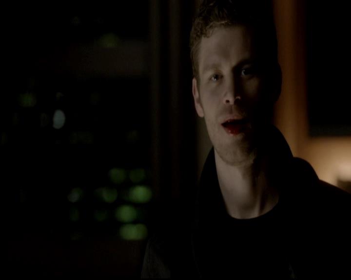 VampireDiariesWorld-dot-org_4x13IntoTheWild0894.jpg