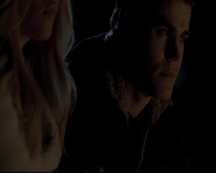 VampireDiariesWorld-dot-org_4x13IntoTheWild0915.jpg