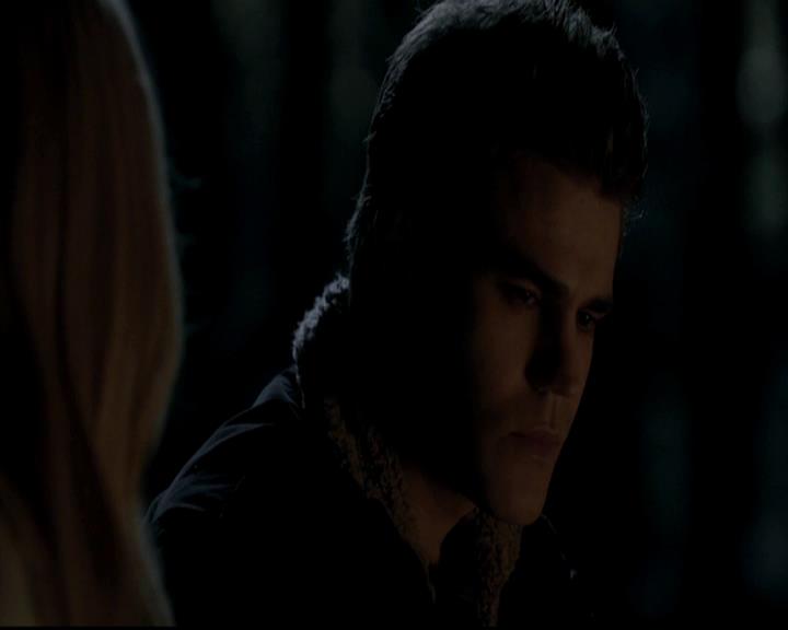 VampireDiariesWorld-dot-org_4x13IntoTheWild0936.jpg