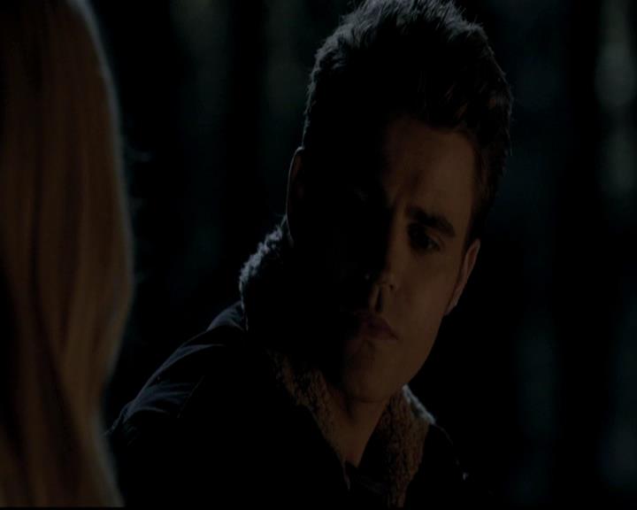 VampireDiariesWorld-dot-org_4x13IntoTheWild0937.jpg