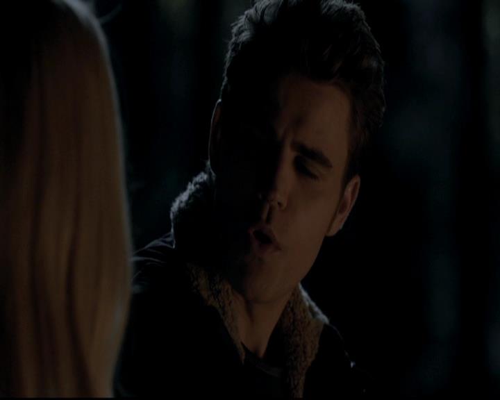 VampireDiariesWorld-dot-org_4x13IntoTheWild0952.jpg