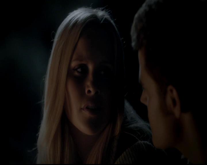 VampireDiariesWorld-dot-org_4x13IntoTheWild0957.jpg