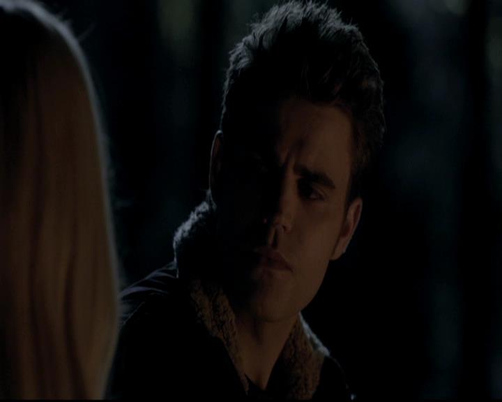 VampireDiariesWorld-dot-org_4x13IntoTheWild0963.jpg