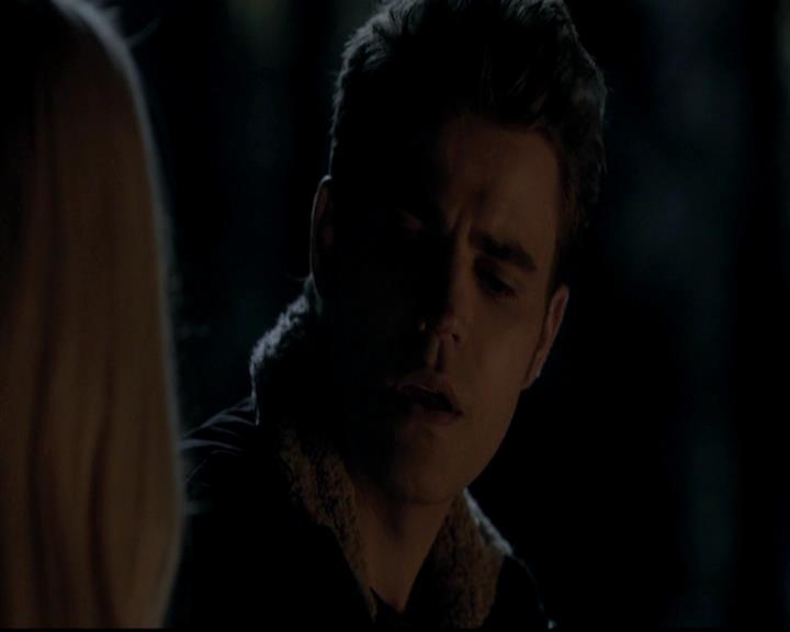 VampireDiariesWorld-dot-org_4x13IntoTheWild0974.jpg