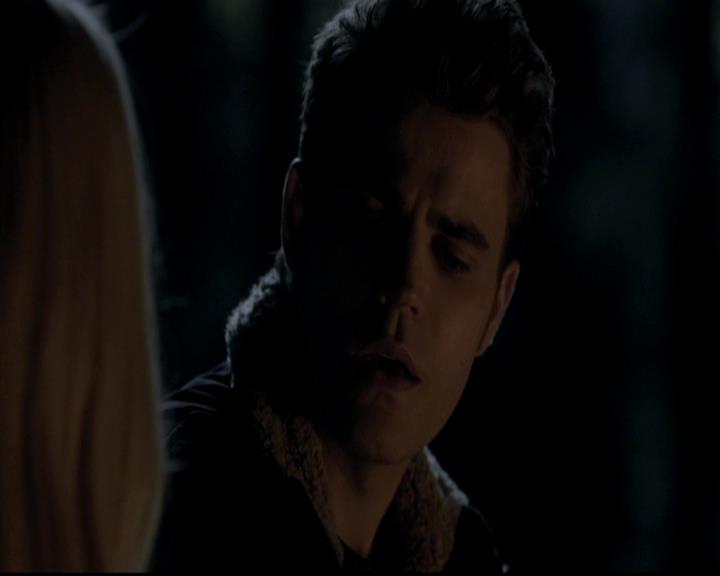 VampireDiariesWorld-dot-org_4x13IntoTheWild0975.jpg