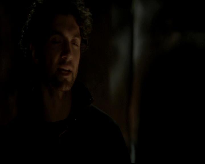 VampireDiariesWorld-dot-org_4x13IntoTheWild0995.jpg