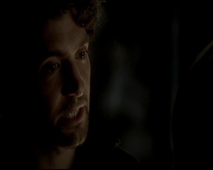 VampireDiariesWorld-dot-org_4x13IntoTheWild1050.jpg