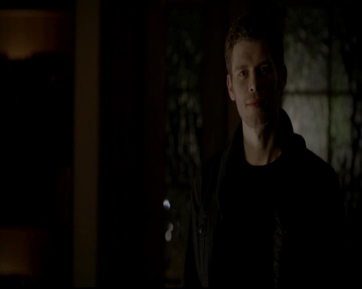 VampireDiariesWorld-dot-org_4x13IntoTheWild1123.jpg