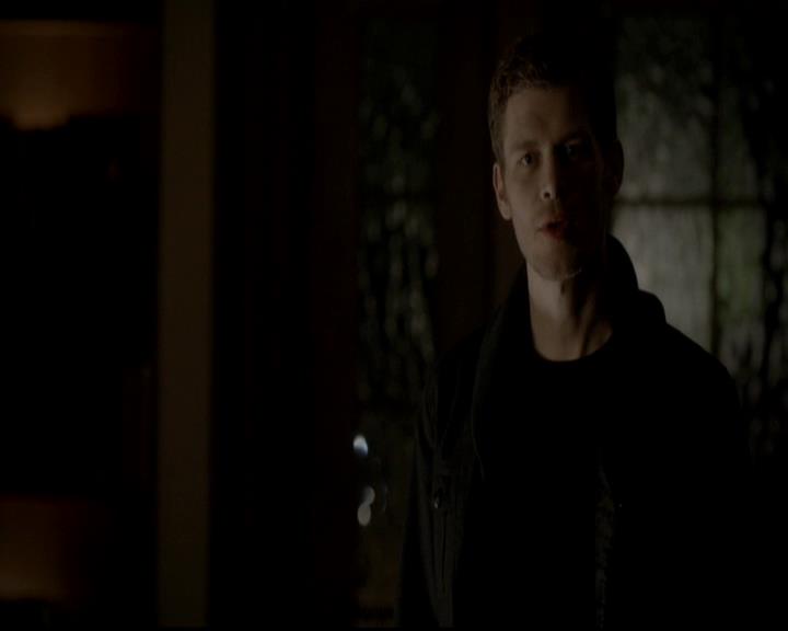 VampireDiariesWorld-dot-org_4x13IntoTheWild1124.jpg